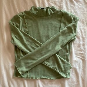 Green Cropped along Sleeve